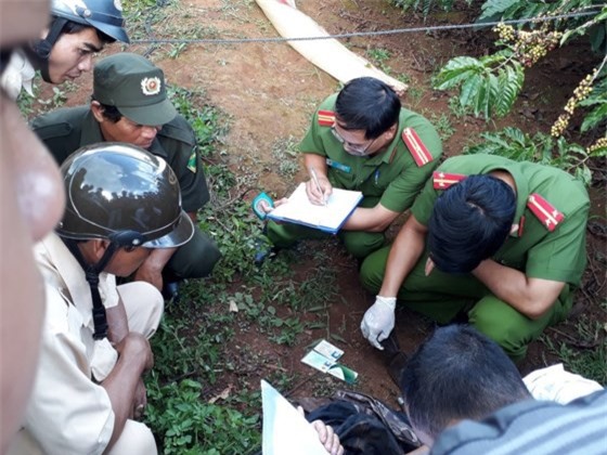 Vụ vợ bị sát hại bằng 36 nhát dao: Tìm thấy thi thể nghi của người chồng