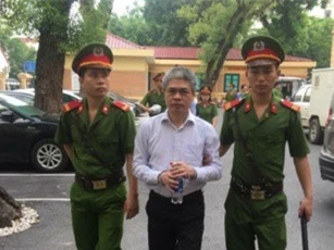 Đại án OceanBank: Tranh giành "đòi" 49 tỷ đồng