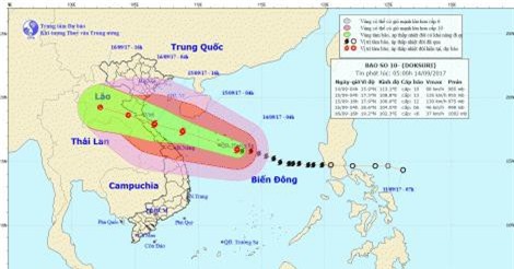 Cơn bão nguy hiểm chưa từng có đổ bộ vào Thanh Hóa - Hà Tĩnh