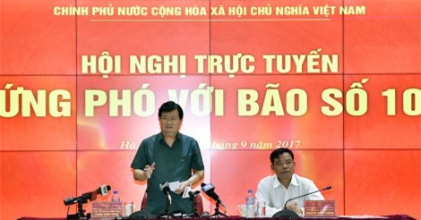 Họp khẩn cấp ứng phó bão cực mạnh sắp vào Thanh Hóa - Quảng Trị