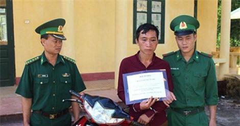 Thanh Hóa: Bắt kẻ vận chuyển gần 2.000 viên hồng phiến