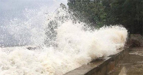 Diễn biến mới nhất của cơn bão số 10