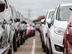 Ôtô Ấn Độ nhập về Việt Nam giá bình quân 115 triệu đồng/chiếc