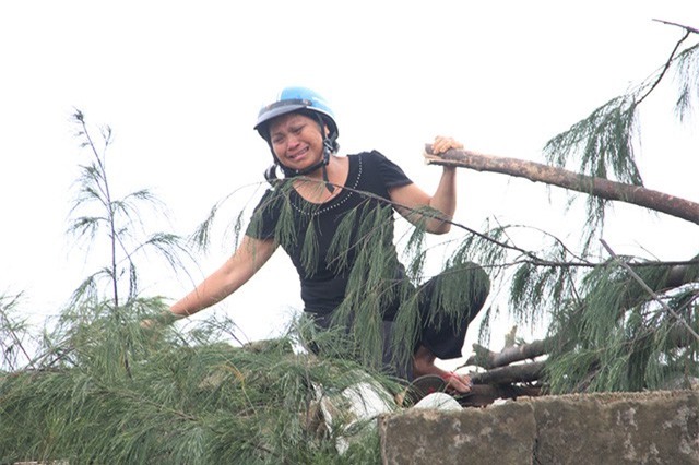 Bão số 10 đi qua, nước mắt ở lại 