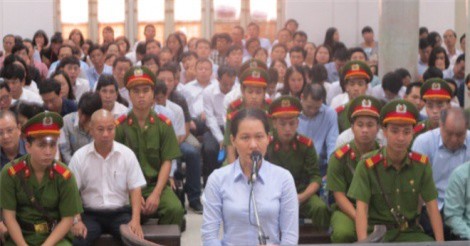 Đại án OceanBank: Khi những "bóng hồng thép" rơi lệ