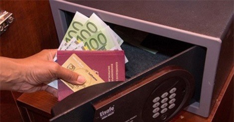 Phó Cục trưởng bị mất trộm gần 400 triệu ở khách sạn