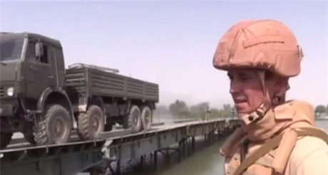 Syria: Nga xây cầu vượt sông Euphrates gần Deir Ezzur để làm gì?