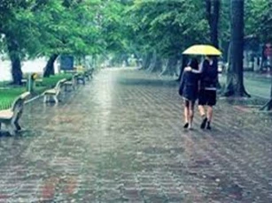 Bắc Bộ hết nắng nóng, xuất hiện mưa rào nhiều nơi