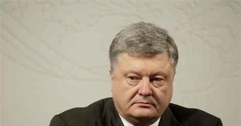 Tổng thống Ukraine ra lệnh kiện Nga vì xây cầu Crimea