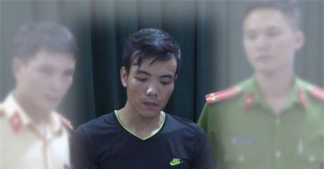 9x chở 20 bánh heroin rút dao chống trả cảnh sát