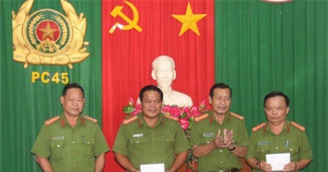 Cướp ngân hàng ở Vĩnh Long: Thưởng nóng tập thể phá án