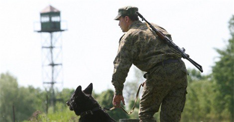 Đọ súng với kẻ đột nhập vào Ukraine, lính biên phòng Nga thiệt mạng 