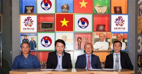 HLV người Hàn Quốc làm HLV trưởng đội tuyển bóng đá Việt Nam