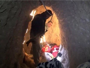 Quân đội Syria phát hiện đường hầm của khủng bố ở Deir Ezzur