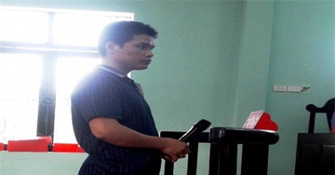 Thanh Hóa: Bị truy đuổi, nổ súng bắn cán bộ kiểm lâm