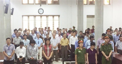 Xét xử cựu ĐBQH Thu Nga lừa đảo: Nữ bị cáo quanh co chối tội