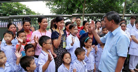 Viện trưởng Nguyễn Anh Trí về hưu: Cả bệnh viện khóc nghẹn