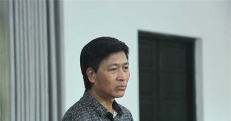 Bôm vui mừng nhận học bổng, nghệ sĩ Quốc Tuấn nói gì?