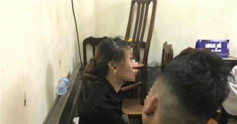 Trần tình của cô gái bị lột đồ giữa phố Cổ đêm Trung thu