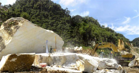 Hàng loạt doanh nghiệp khai thác đá trắng kêu cứu