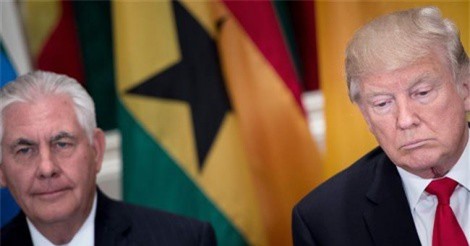 Trump nổi giận về thông tin bất hòa với Tillerson 