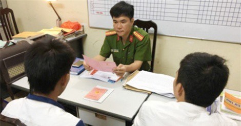 Bé trai bị bỏ rơi được nữ thiếu úy cho bú: Tình tiết mới nhất