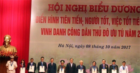 Thủ đô Hà Nội vinh danh 10 công dân ưu tú năm 2017