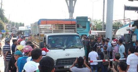 Dùng tiền lẻ mua vé qua trạm BOT Biên Hòa: Có thể khởi tố