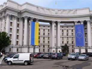 Ukraine nổi cơn thịnh nộ khi Tổng thống Séc đề nghị về Crimea