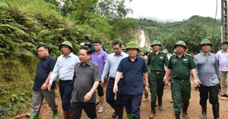 Phó Thủ tướng chỉ đạo khắc phục hậu quả vụ sạt lở đất tại Hòa Bình