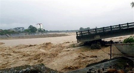 93 người chết và mất tích do mưa lũ