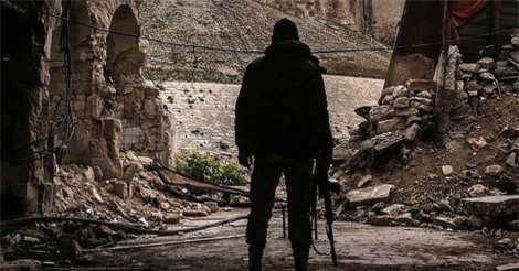 Quân đội Syria cắt đứt tuyến tiếp tế của IS tại Deir Ezzur