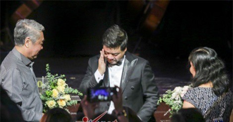 Đăng Dương bật khóc trong liveshow đầu tiên "Mặt trời của tôi"