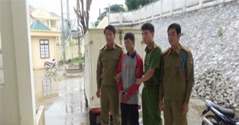 Thanh Hóa: Bắt đối tượng đâm chết công an viên rồi trốn sang Lào