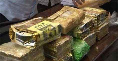 Bắt đối tượng vận chuyển 10kg ma túy đá và 20.000 viên ma túy tổng hợp