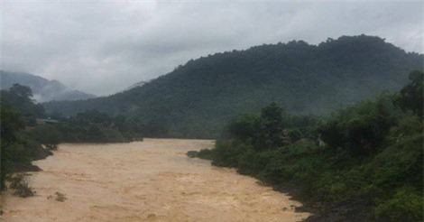 Hai thi thể người Lào bị lũ cuốn sang Việt Nam: Tình tiết mới nhất