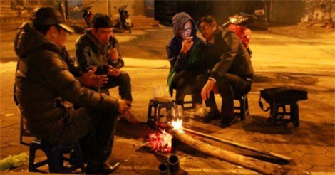 Đêm nay, nhiệt độ thủ đô Hà Nội tụt xuống còn 17-18 độ C