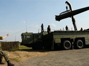 Tổ hợp “Iskander-M” Nga có khả năng tiêu diệt mọi mục tiêu