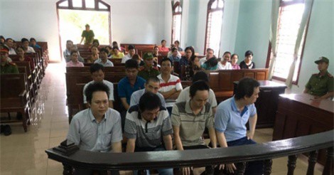 Đội trưởng Thanh tra giao thông nhận hối lộ lãnh án chung thân