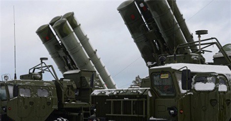 Quân đội Nga tiếp nhập lô thiết bị S-400 hiện đại