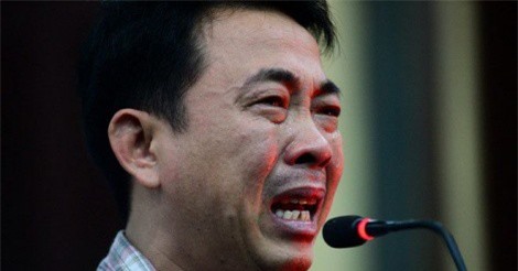 Xử phúc thẩm vụ VN Pharma: Bị cáo Hùng khóc ròng than "mất tất cả"