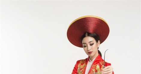 Hoa h&#x1EAD;u M&#x1EF9; Linh m&#x1EB7;c &#xE1;o d&#xE0;i, &#x111;&#x1ED9;c t&#x1EA5;u &#x111;&#xE0;n b&#x1EA7;u t&#x1EA1;i Miss World