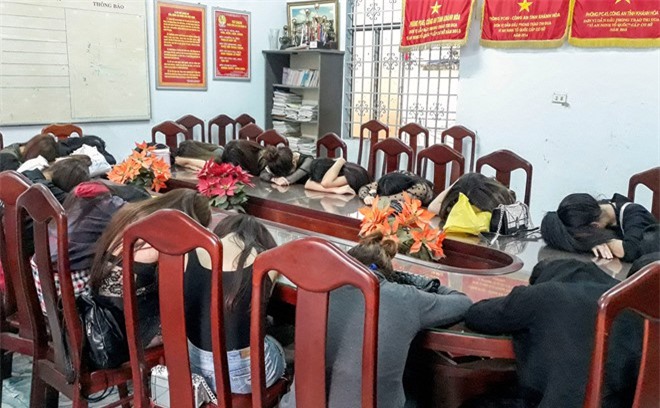 Triệt phá tụ điểm "chân dài" bán dâm trong khách sạn ở Nha Trang