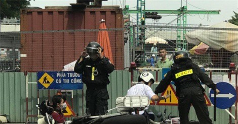 Tạm đình chỉ cảnh sát cơ động “lên gối” vào bụng nam sinh