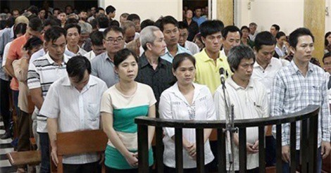 Cấu kết cùng doanh nghiệp chiếm đoạt tiền hoàn thuế, hàng loạt cán bộ hải quan vào tù