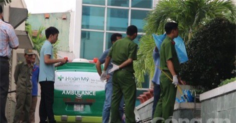 Côn đồ xông vào bệnh viện ở Sài Gòn truy sát, 4 người thương vong 