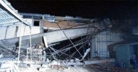 Công trình siêu thị sập khiến ít nhất 3 người bị thương