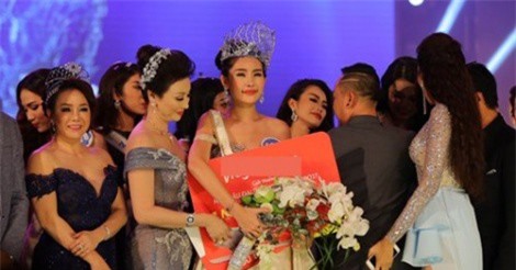 Tin đồn có đại gia "chống lưng", Hoa hậu Đại dương 2017 nói gì? 