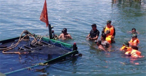 Quảng Nam: Chìm tàu câu mực khiến 1 người chết, 1 người mất tích
