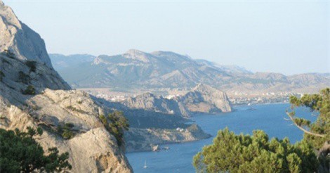 Crimea "phản pháo" dự thảo nghị quyết của Ukraine về bán đảo